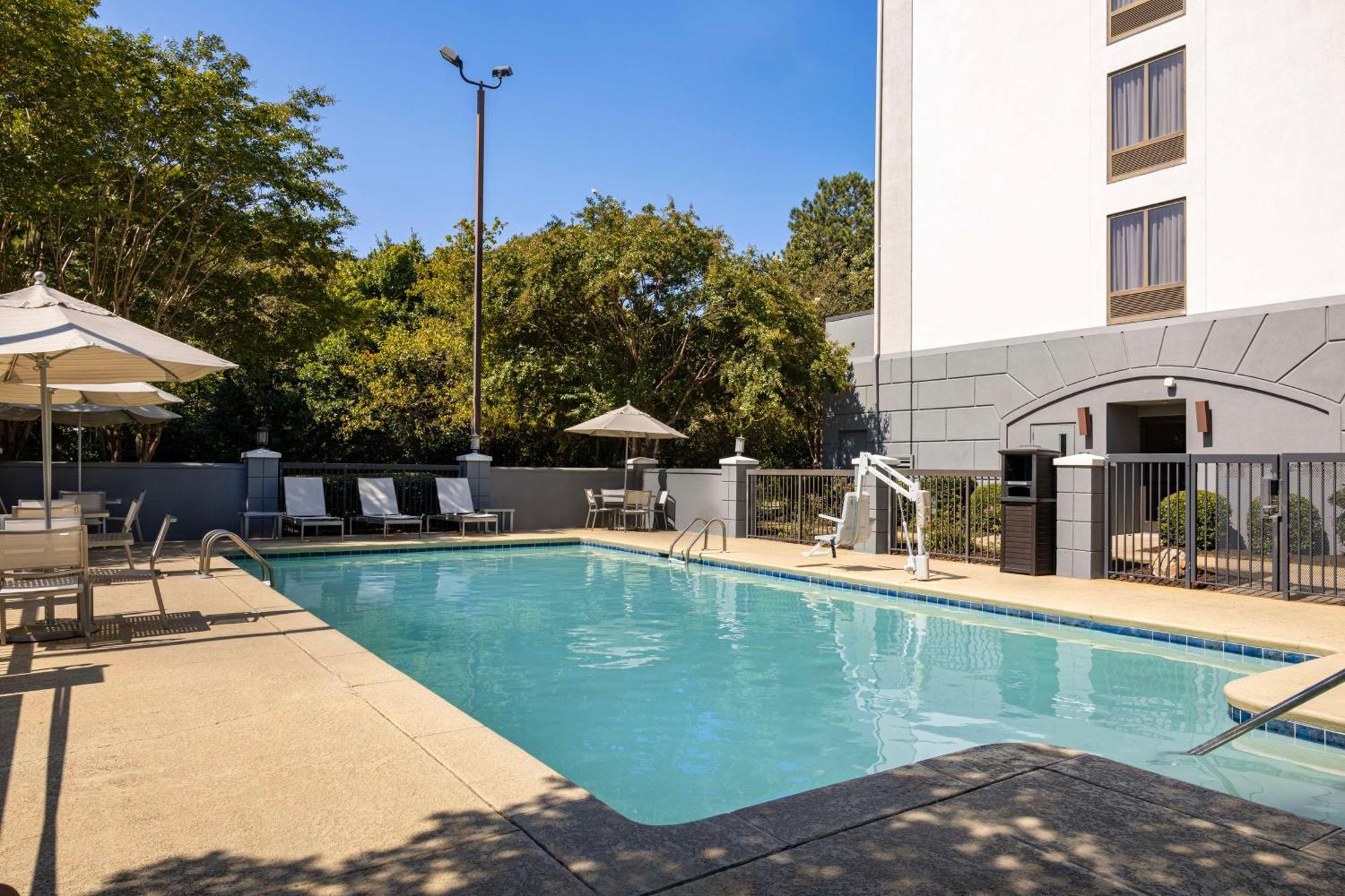 Hyatt Place Atlanta Airport South Exterior foto